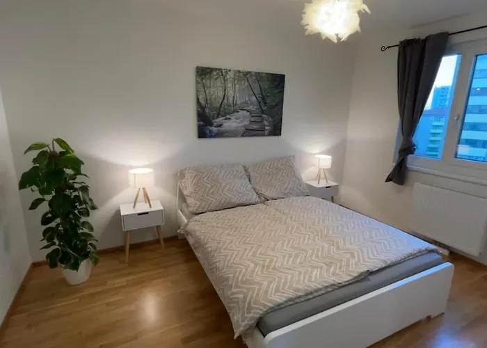 55 M2 Stylish With Balcony & Parking Apartment *