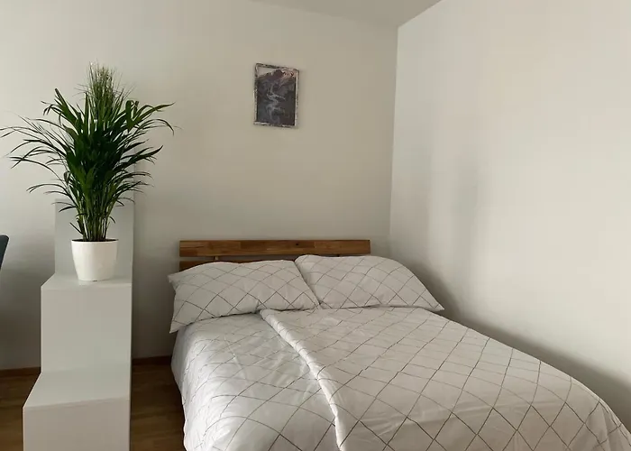 Apartment 55 M2 Stylish With Balcony & Parking *